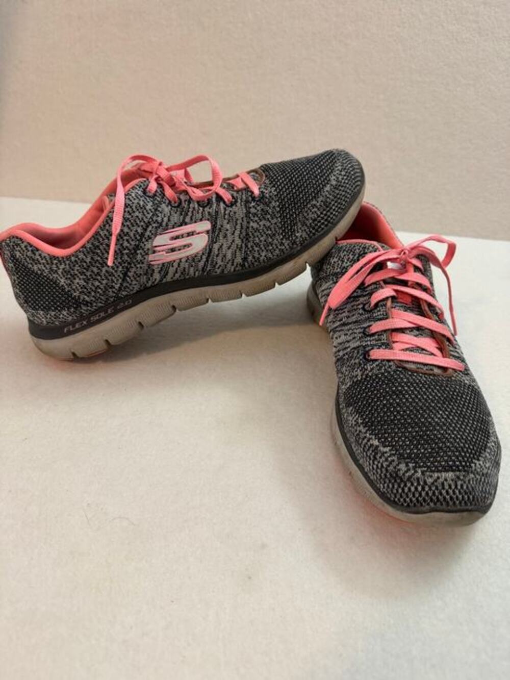Skechers Women's Flex Appeal 2.0 High Energy Running Sneakers Gray Pink 11